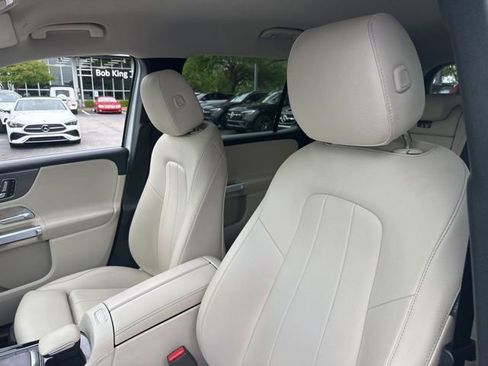 Certified 2021 Mercedes-Benz GLB 250 w/ Premium Package image 12