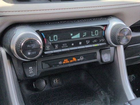 Used 2023 Toyota RAV4 XLE Premium FWD image 15