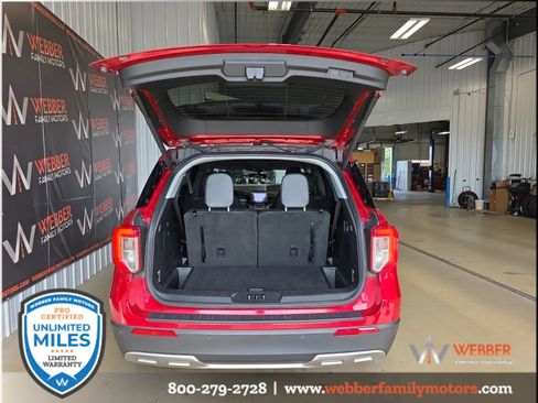 Used 2024 Ford Explorer XLT w/ Equipment Group 202A AWD/4WD image 6