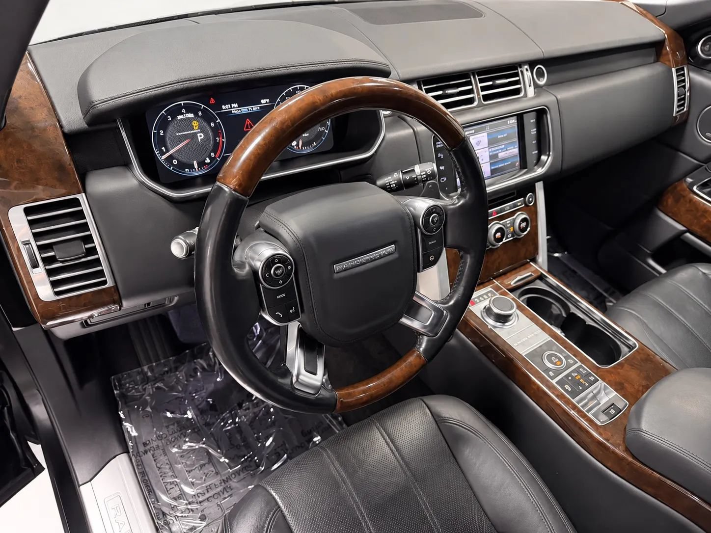 Used 2014 Land Rover Range Rover Supercharged AWD/4WD image 9