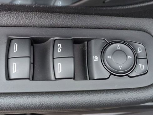 Used 2024 GMC Terrain SLE w/ Driver Convenience Package AWD/4WD image 15