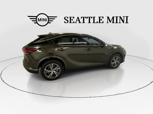 Used 2023 Lexus RX 350h w/ Accessory Package (Z1) AWD/4WD image 12