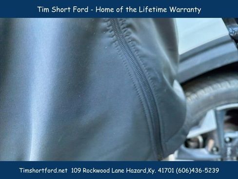 Used 2025 Toyota RAV4 XLE w/ Convenience Package image 11