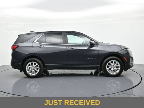 Used 2022 Chevrolet Equinox LT w/ Driver Convenience Package AWD/4WD image 5
