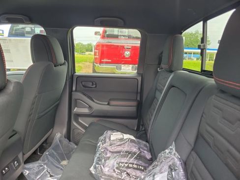 New 2026 Nissan Frontier PRO-4X w/ Pro-4x Convenience Package AWD/4WD image 9