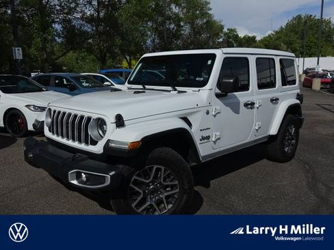 Used 2024 Jeep Wrangler Unlimited Sahara w/ Technology Group AWD/4WD image 1