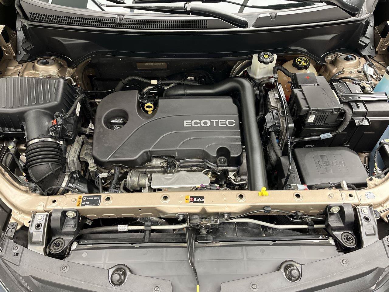 Used 2018 Chevrolet Equinox LT AWD/4WD image 25