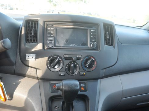 Used 2017 Nissan NV200 SV w/ Technology Package FWD image 37