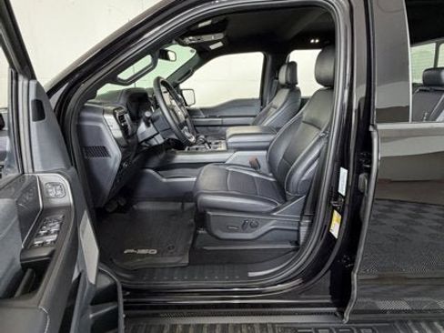 Used 2025 Ford F150 Lariat w/ Equipment Group 501A Mid image 8