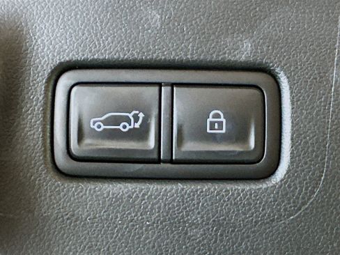 Used 2025 Hyundai Santa Fe SEL AWD/4WD image 29