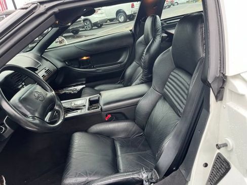 Used 1996 Chevrolet Corvette Coupe RWD image 8