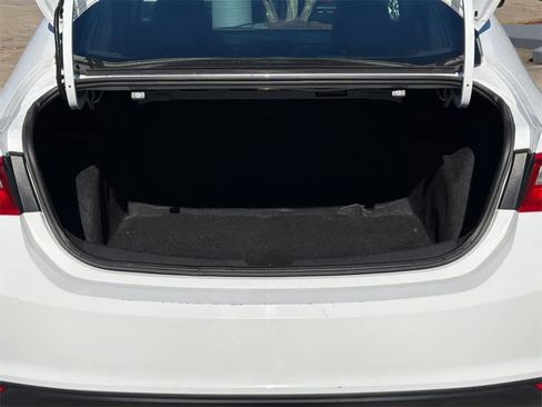 Used 2023 Chevrolet Malibu LT image 16