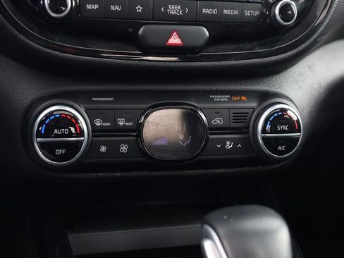 Used 2023 Kia Soul GT-Line w/ GT-Line Technology Package image 17