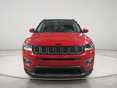 Used 2019 Jeep Compass High Altitude image 2