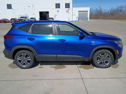 Used 2021 Kia Seltos LX image 15