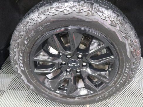 Used 2020 Chevrolet Silverado 1500 Custom w/ Infotainment Package RWD image 70