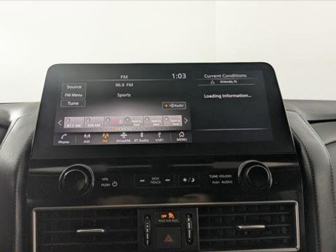 Used 2021 Nissan Armada SV image 32