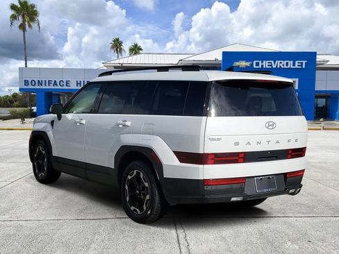 Used 2025 Hyundai Santa Fe SEL image 3