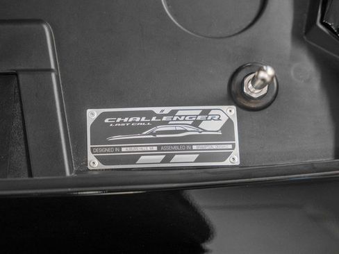 Used 2023 Dodge Challenger SRT Hellcat RWD image 21