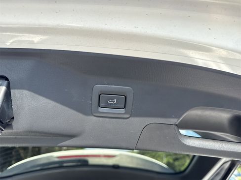 Used 2023 MAZDA CX-9 Signature image 41