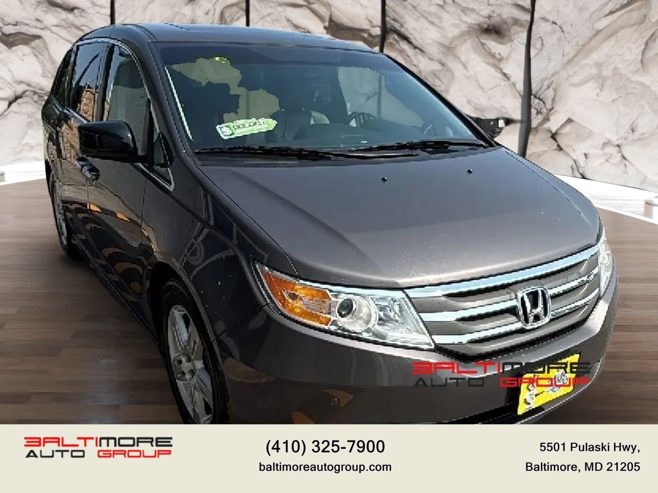 Used 2012 Honda Odyssey Touring Elite image 3