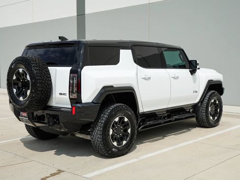 Used 2024 GMC Hummer EV 2X w/ Extreme Off-Road Package AWD/4WD image 7