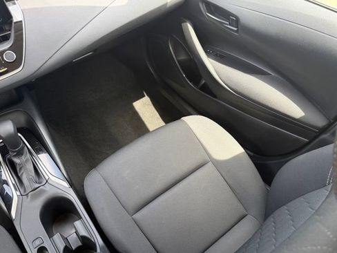 Used 2025 Toyota Corolla LE w/ Carpet Mat Package (TMS) FWD image 24