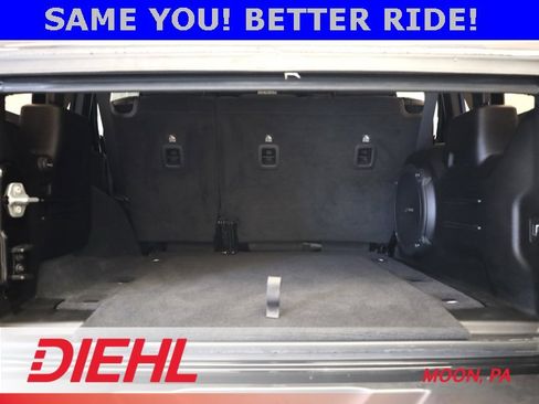 Used 2022 Jeep Wrangler Unlimited Rubicon w/ LED Lighting Group image 36