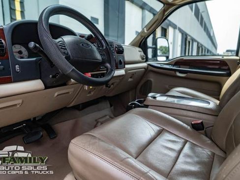 Used 2006 Ford F350 Lariat AWD/4WD image 24