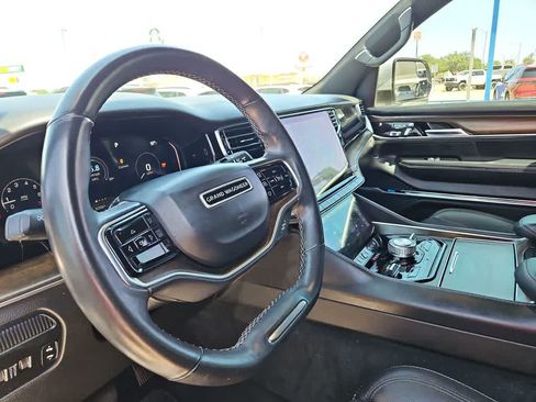 Used 2022 Jeep Grand Wagoneer Series I AWD/4WD image 10