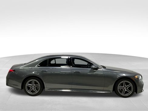 Used 2022 Mercedes-Benz S 580 4MATIC Sedan image 4