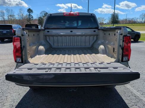 Used 2024 Chevrolet Colorado Trail Boss image 23