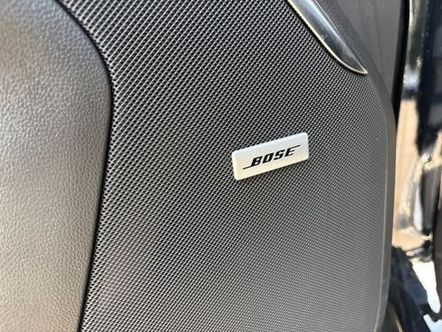 Used 2025 GMC Yukon Denali AWD/4WD image 16