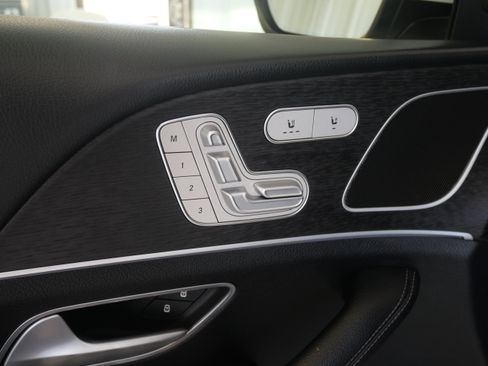 Used 2024 Mercedes-Benz GLE 450 4MATIC image 17