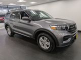 Certified 2022 Ford Explorer XLT image 3