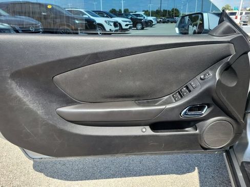 Used 2015 Chevrolet Camaro LT RWD image 18