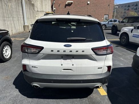 Used 2022 Ford Escape SEL w/ Technology Package image 6