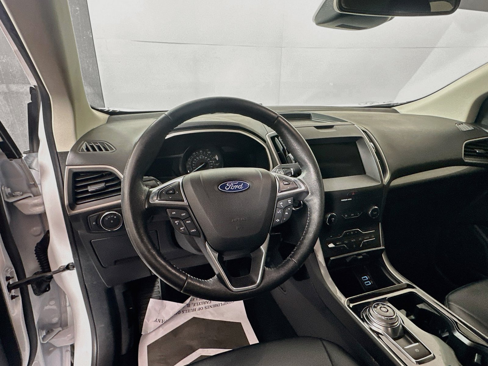 Used 2020 Ford Edge SEL w/ Convenience Package FWD image 11