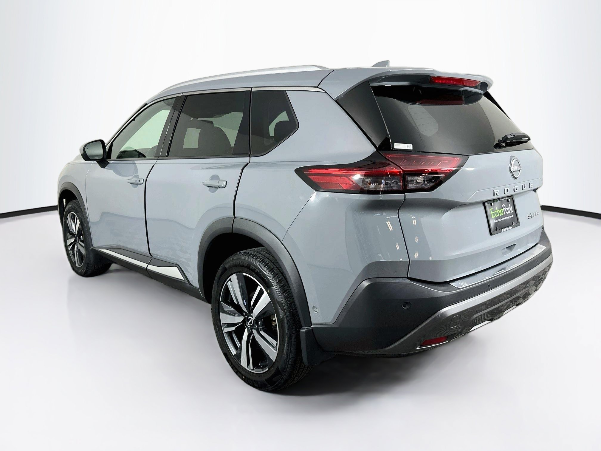 Used 2023 Nissan Rogue SL w/ SL Premium Package AWD/4WD image 5
