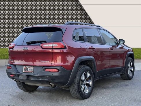 Used 2014 Jeep Cherokee Trailhawk w/ Technology Group image 8