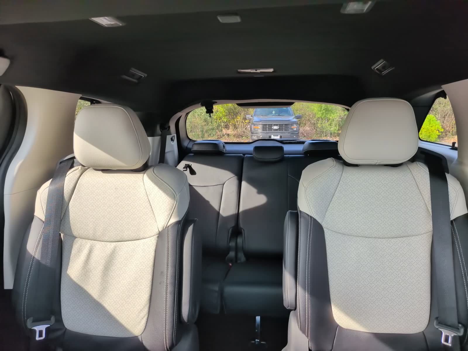 New 2026 Toyota Sienna Platinum AWD/4WD image 24