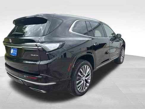 Used 2025 Buick Enclave Avenir w/ Super Cruise Package AWD/4WD image 7