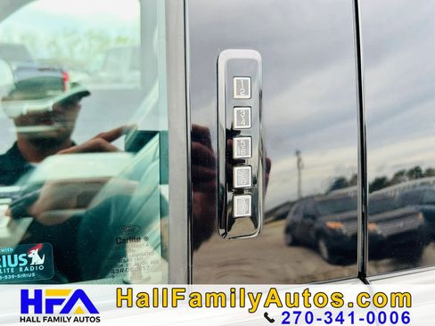 Used 2015 Ford F150 Platinum w/ Equipment Group 701A Luxury AWD/4WD image 41