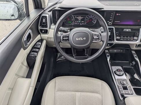 Used 2022 Kia Sorento SX image 17