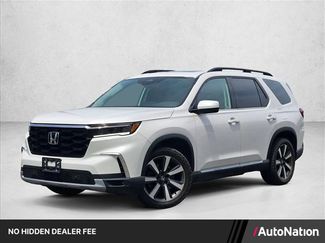 Used 2023 Honda Pilot Touring video 1
