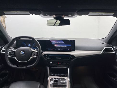 Used 2025 BMW 430i Convertible w/ Premium Package RWD image 23