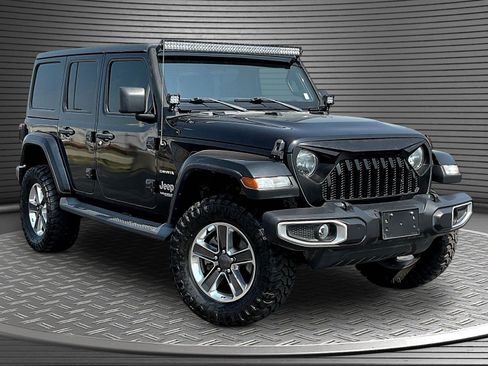 Used 2019 Jeep Wrangler Unlimited Sahara AWD/4WD image 1