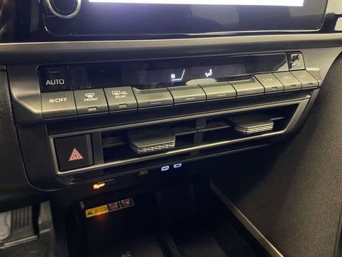 Certified 2025 Toyota Camry LE image 25