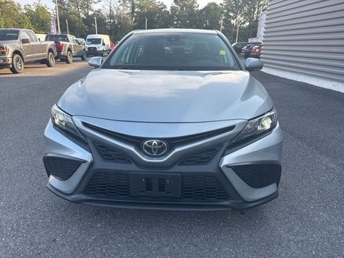 Used 2023 Toyota Camry SE image 8
