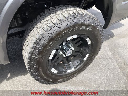 Used 2019 Ford F150 Lariat RWD image 25